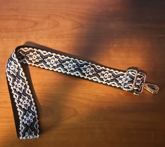 Stylish Black and White Crossbody Bag Strap - Picture 1 of 1